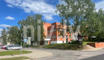 Помещение в административном здании в Валмиере, на улице Межа
