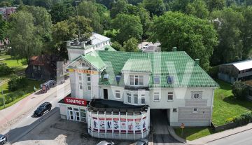 Iznomā salona telpas Valmierā, Stacijas ielā