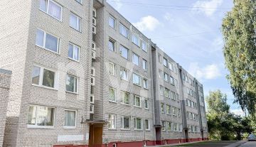 Three-room apartment with a convenient layout in Dārzciems