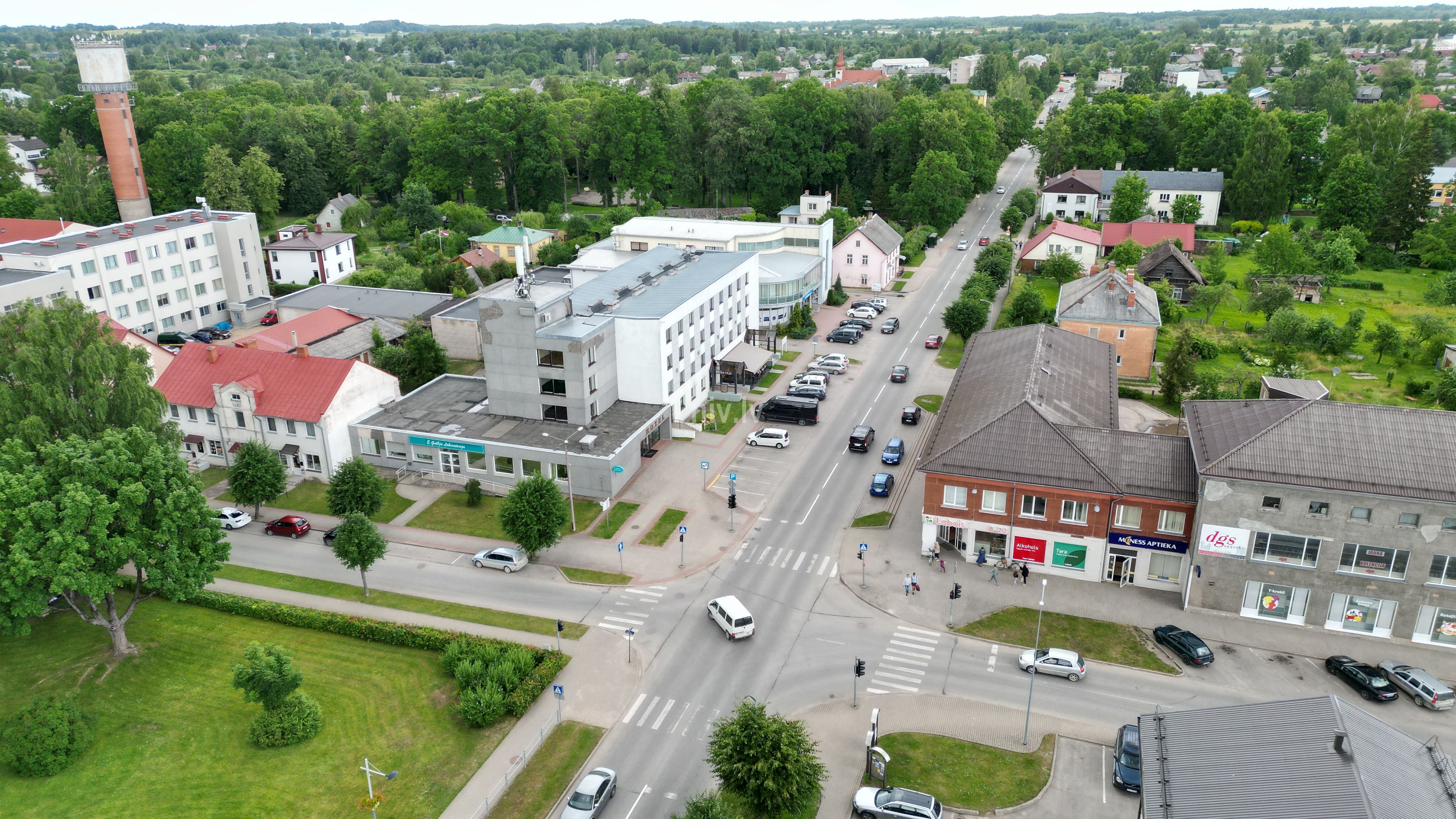 Gulbene_viesnica_vasara_2.JPG