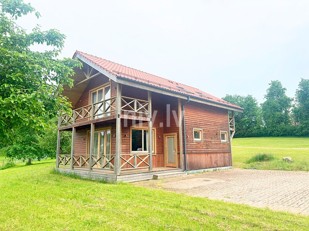 Lavandas-maja-ire-Raiskums-011.jpg