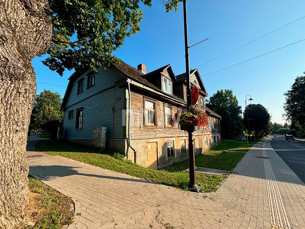 Limbazhi-Juras-iela-02.jpg