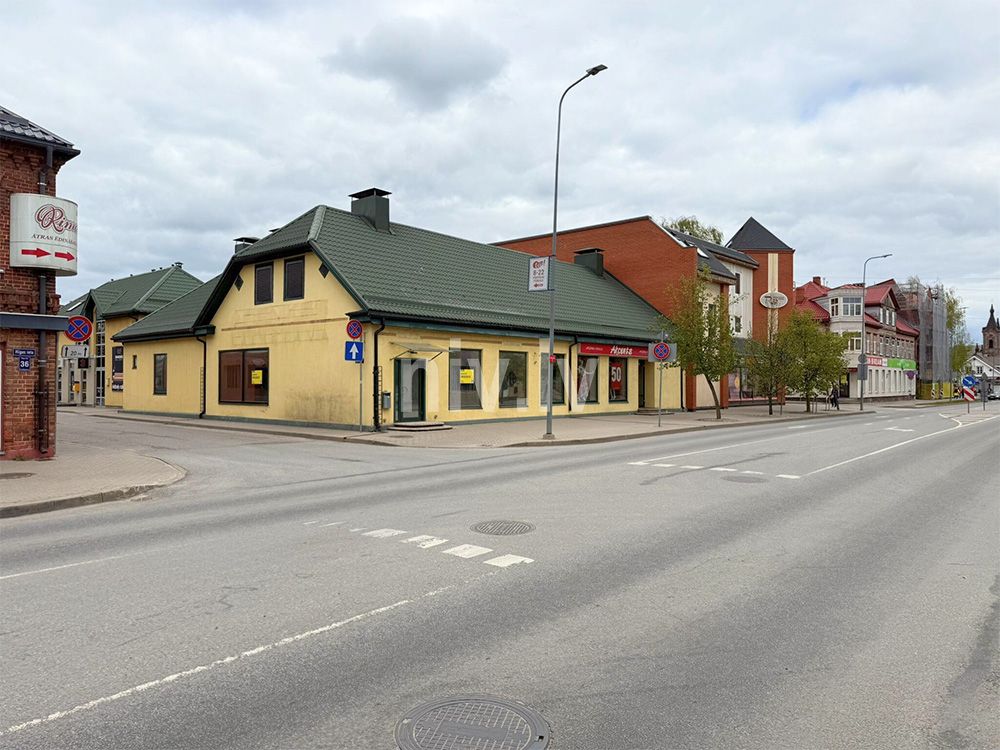 Rigas-34-commerc-05.jpg