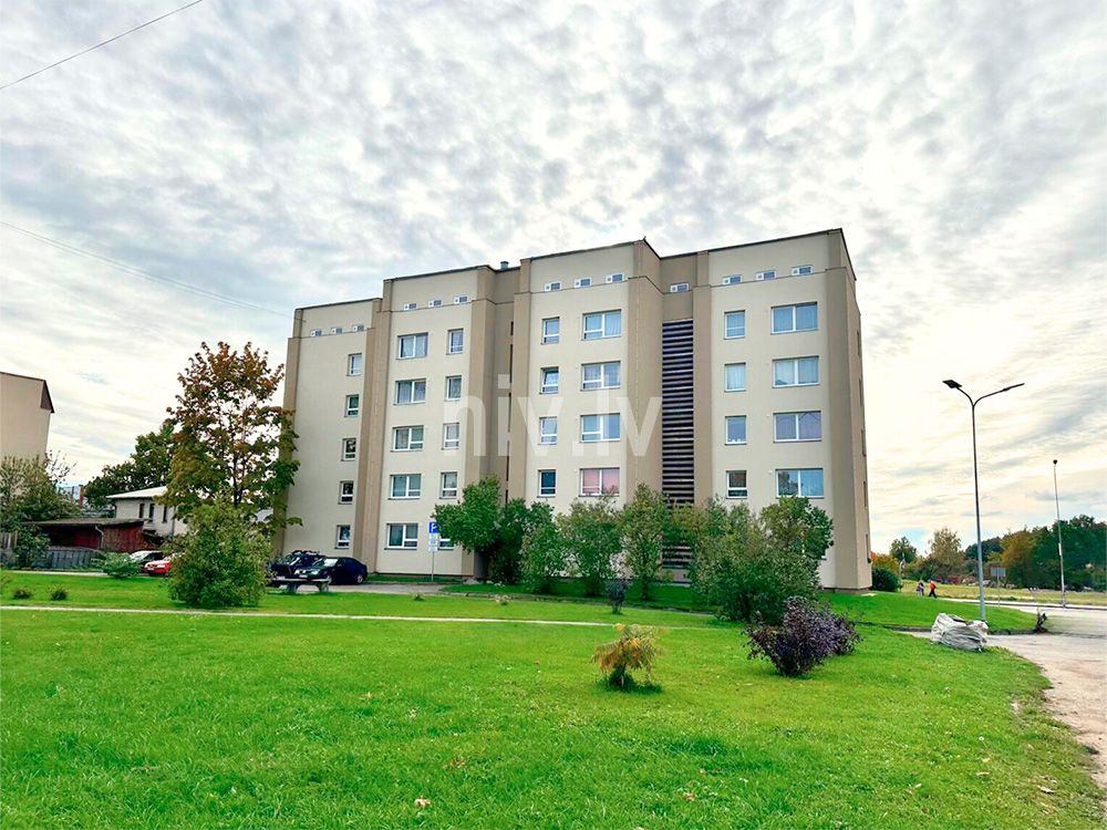 Stacijas-39-Valmiera-08.jpg