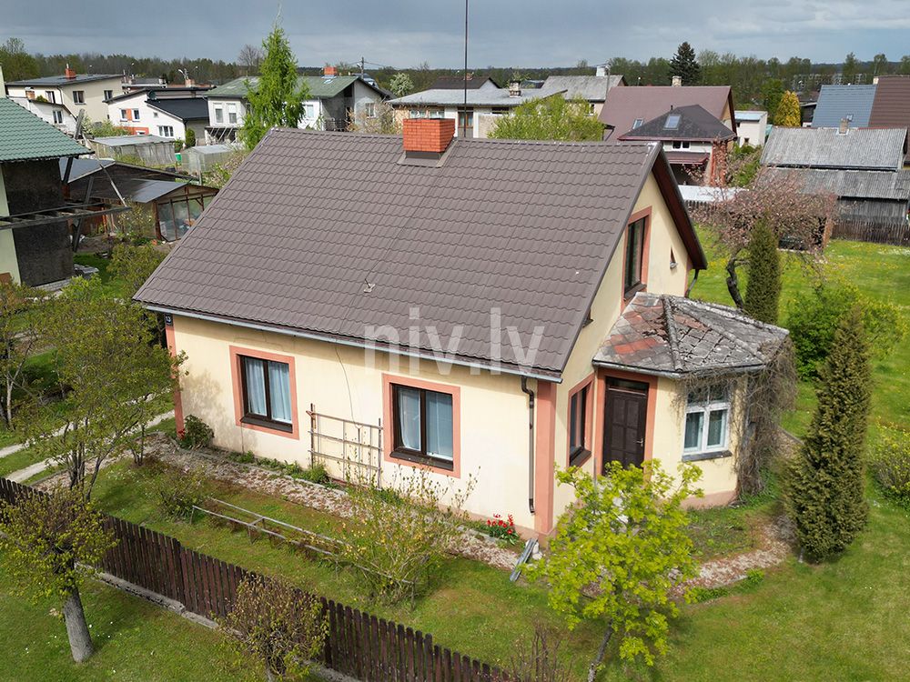 Valmiera-Imantas-iela-maja-0153.jpg