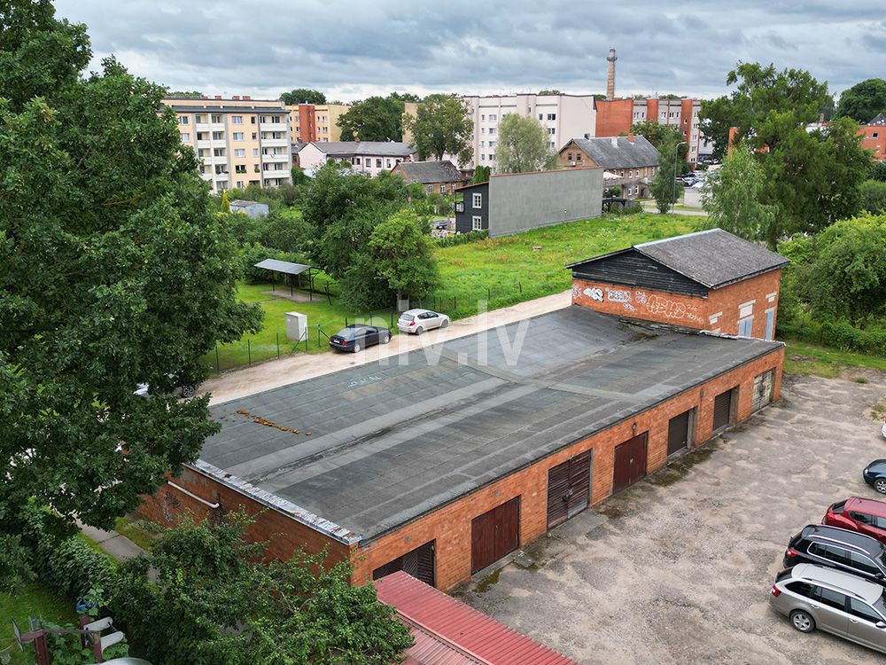 Valmiera-Miera-iela-11-garazha-014.jpg