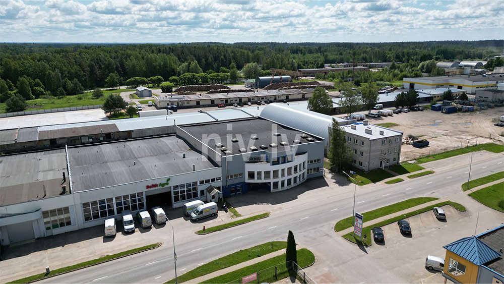 Valmiera-Murmuizhas-kommerc-04.jpg