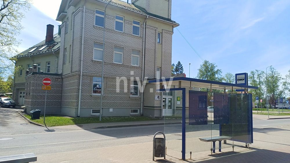 Valmiera-Stacijas-iela-3-komerc-05.jpg