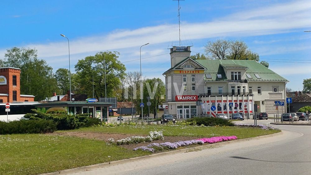Valmiera-Stacijas-iela-3-komerc-07.jpg