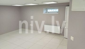 Valmiera-Rigas-18-komerc-02.jpg